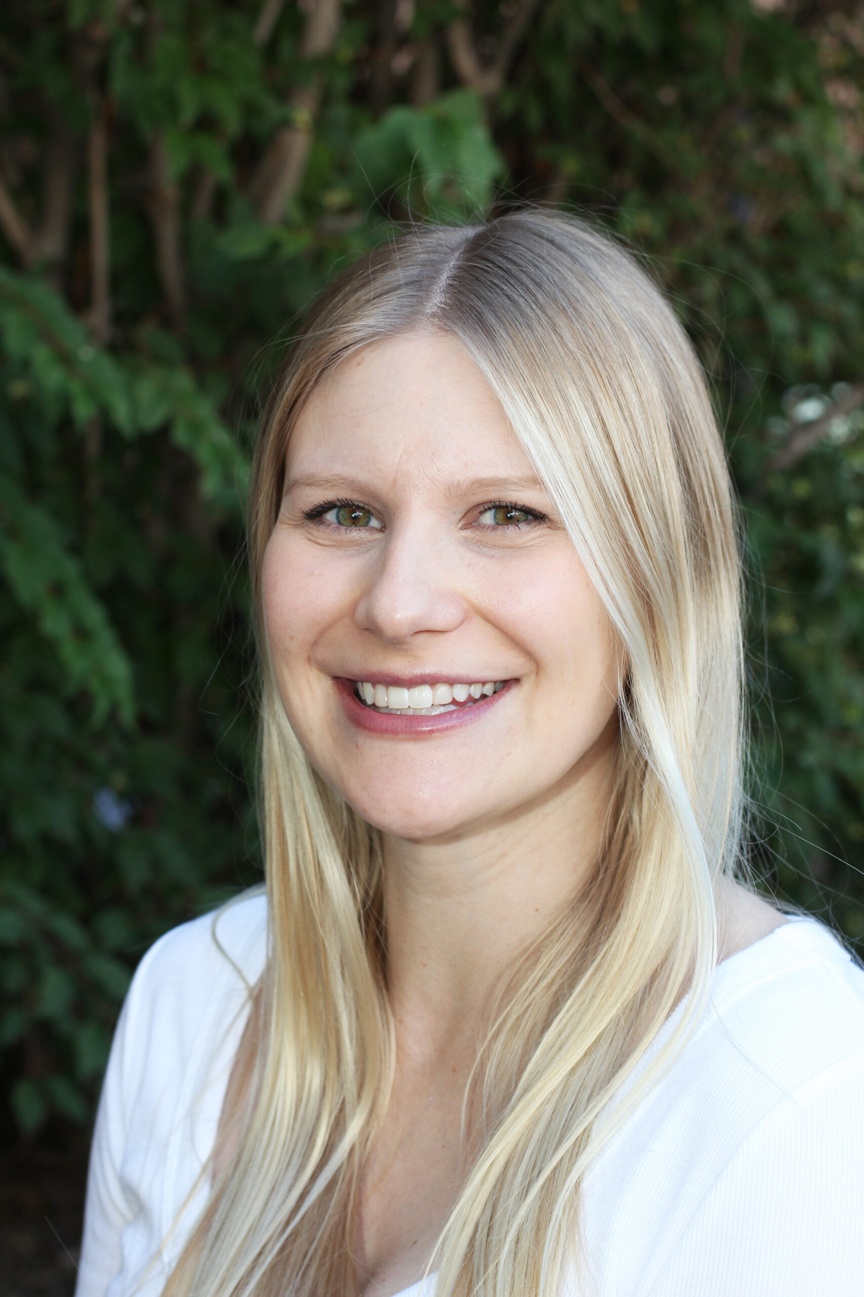 Dr. Heidi Cossey headshot